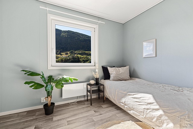 How to Create a Gallery Wall Like a Pro-Usa Home Guide