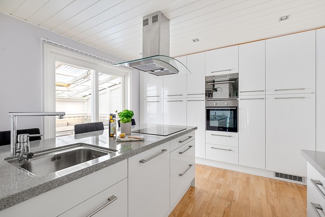 42 Open Plan Kitchen Layouts That Maximize Space and Style-Usa Home Guide
