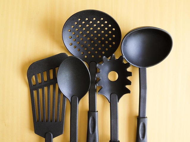 10 Smart Saucepan Storage Ideas for Tidy Kitchens 10 Smart Saucepan Storage Ideas for Tidy Kitchens-Usa Home Guide