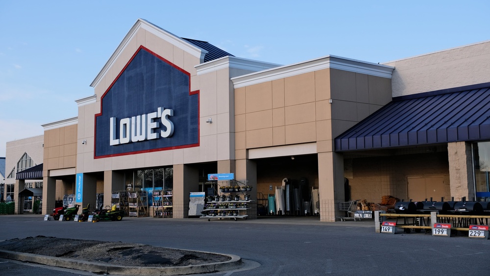 Should I Work at Target Or Lowes Home Improvement: Ultimate Job Battle-Usa Home Guide