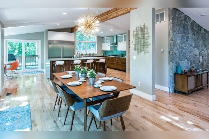 What is the difference between home remodeling and home renovation